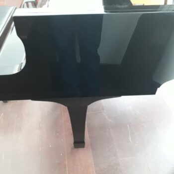 Piano G1 Yamaha Japonés